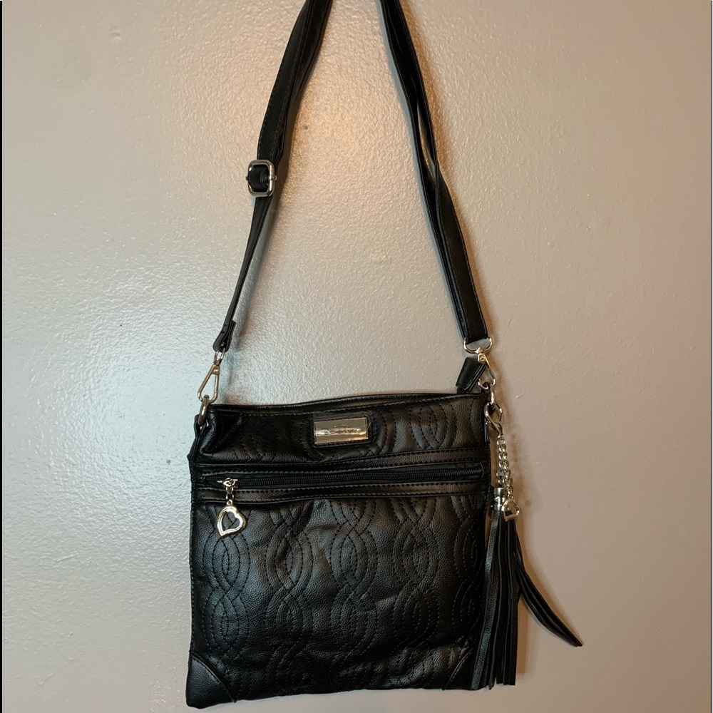 ‼️2/$20‼️ Bella Russo faux leather crossbody bag